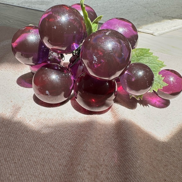 Decorative Glass Grape Cluster - Picture 5 of 10